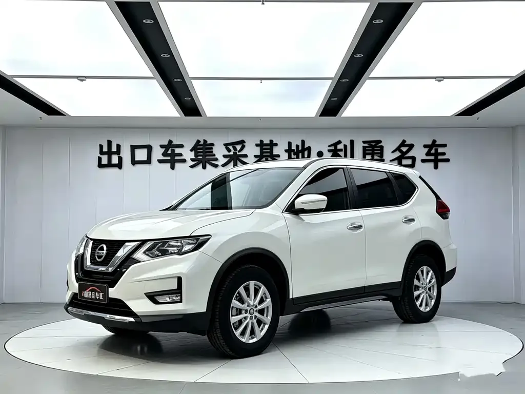 Nissan X-Trail — фото 6