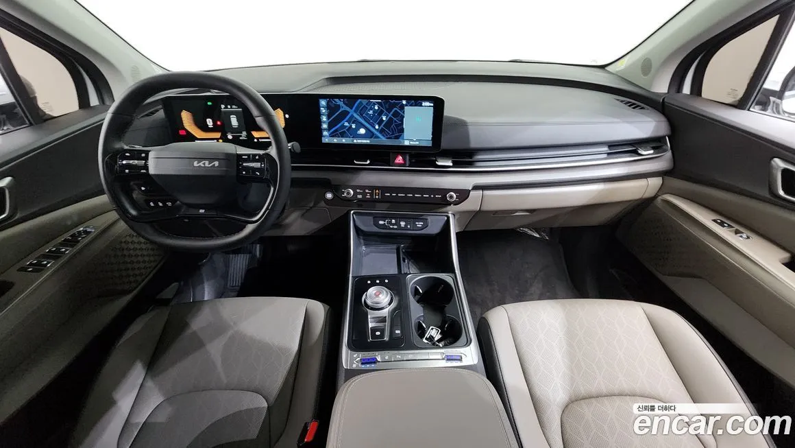 Kia Carnival — фото 9