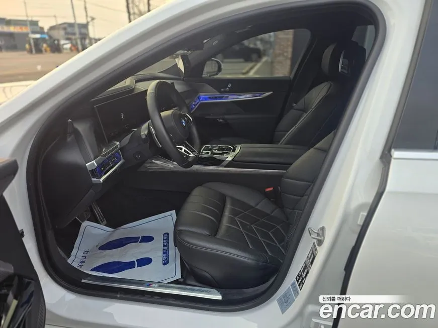 BMW 7-Series 2024 из KR, фото 2