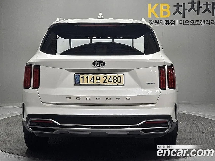 Kia Sorento — фото 6