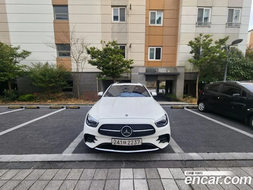 Mercedes-Benz E-Class 2023 из KR, фото 1