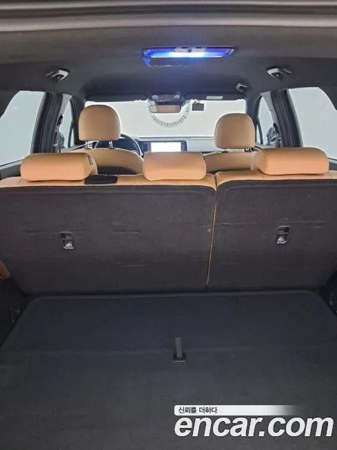 Kia Sorento — фото 8