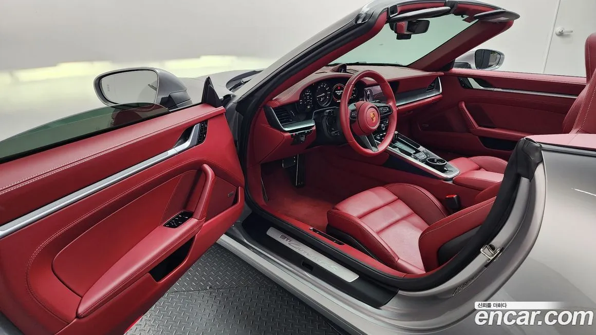 Porsche 911 2021 из KR, фото 8