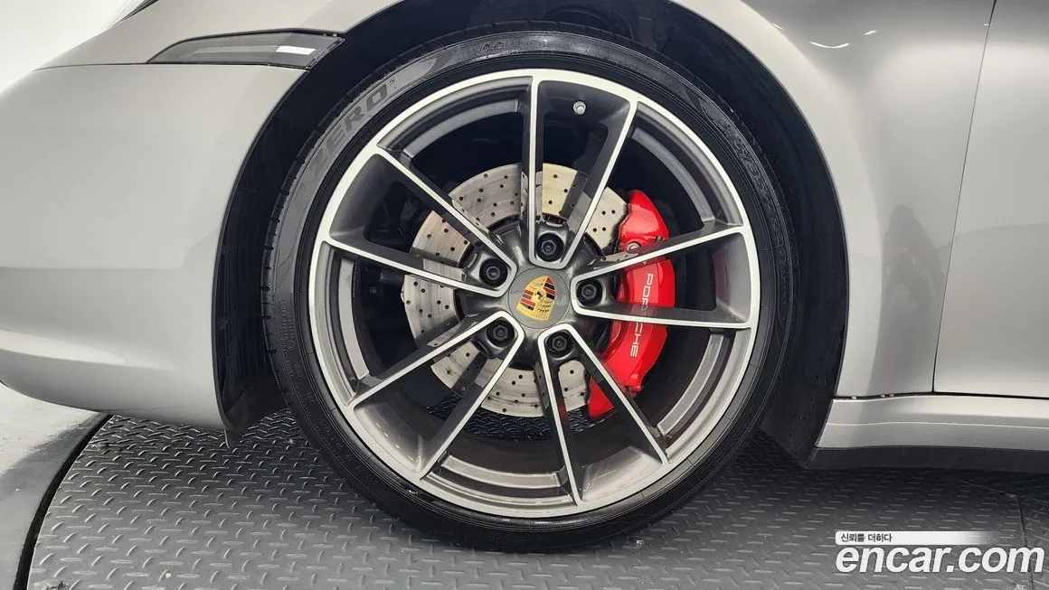 Porsche 911 2021 из KR, фото 4