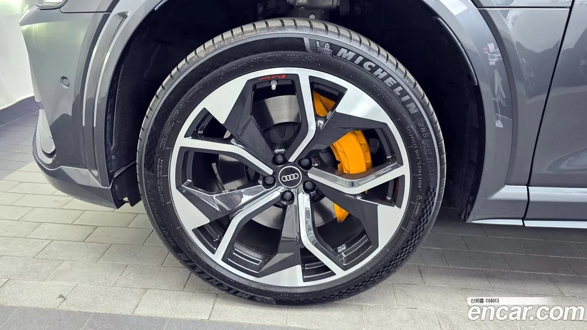 Audi e-tron 2023 из KR, фото 5