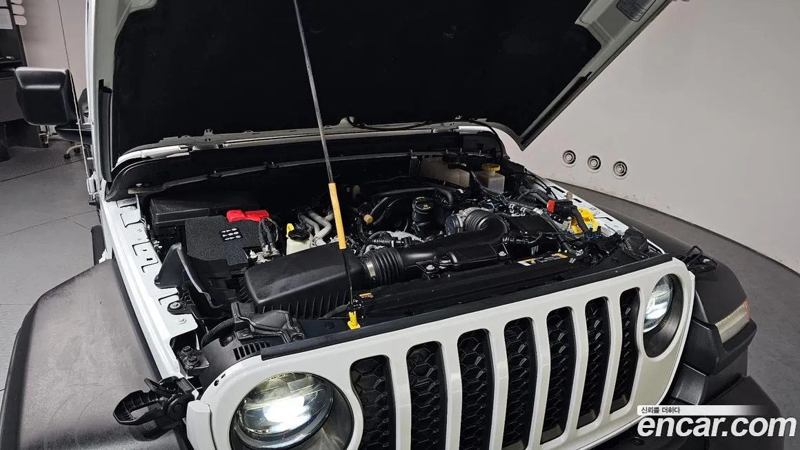 Jeep Gladiator — фото 10