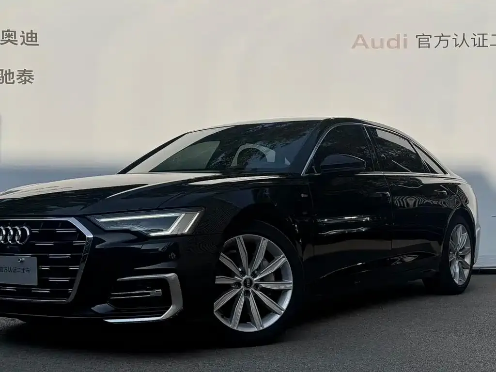 Audi A6L — фото 1
