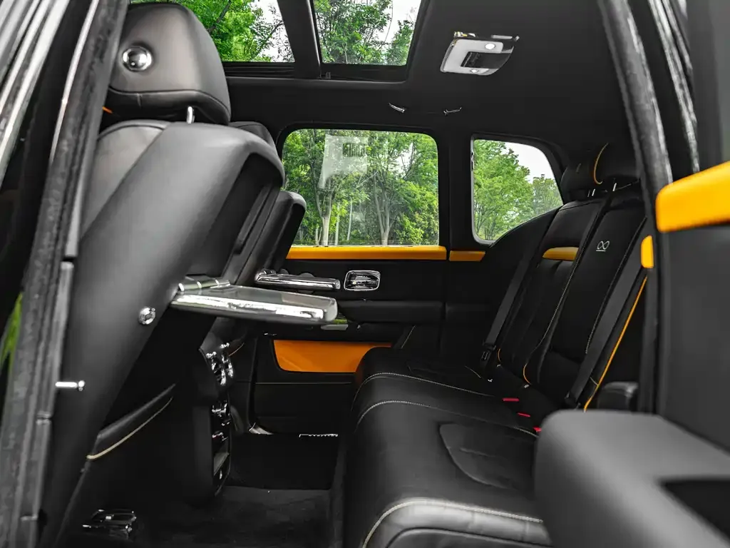 Rolls-Royce Cullinan 2021 из CN, фото 5