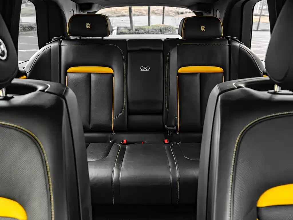 Rolls-Royce Cullinan 2021 из CN, фото 4