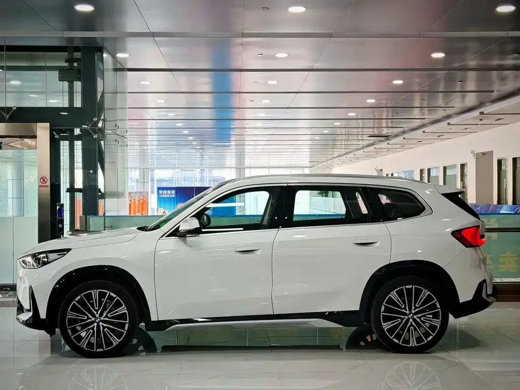BMW X1 — фото 3