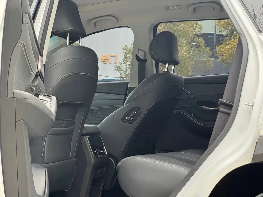 Jetour X90 C-DM 2025 из CN, фото 8