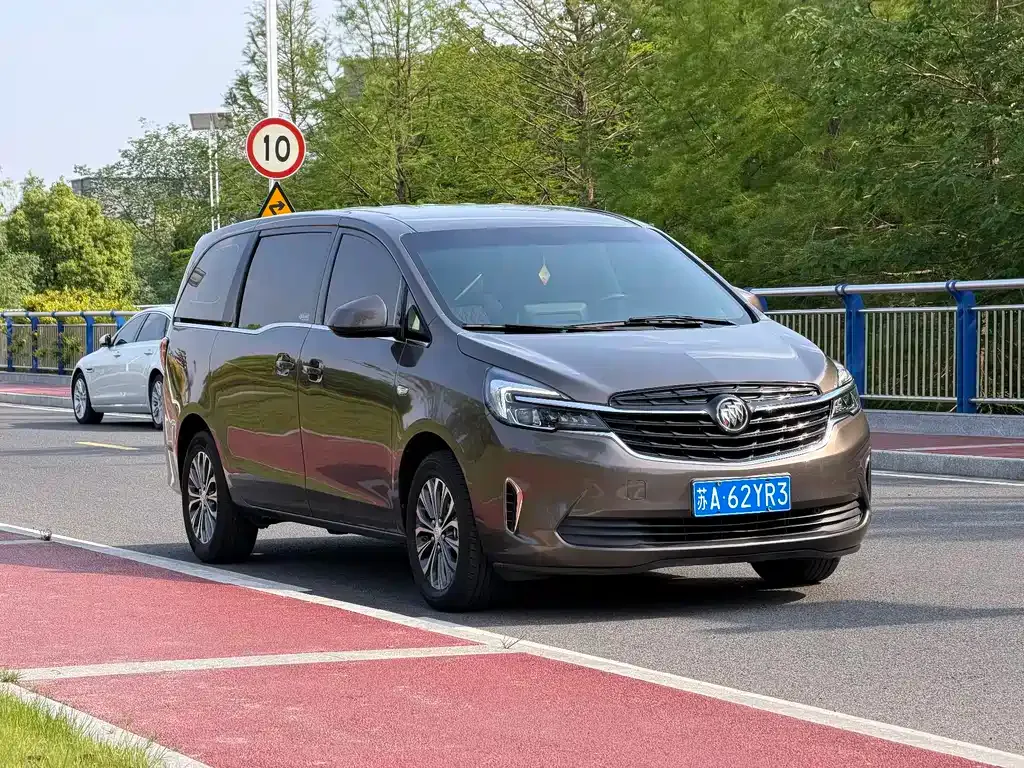 Buick GL8 2022 из CN, фото 10