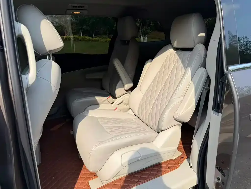 Buick GL8 2022 из CN, фото 5