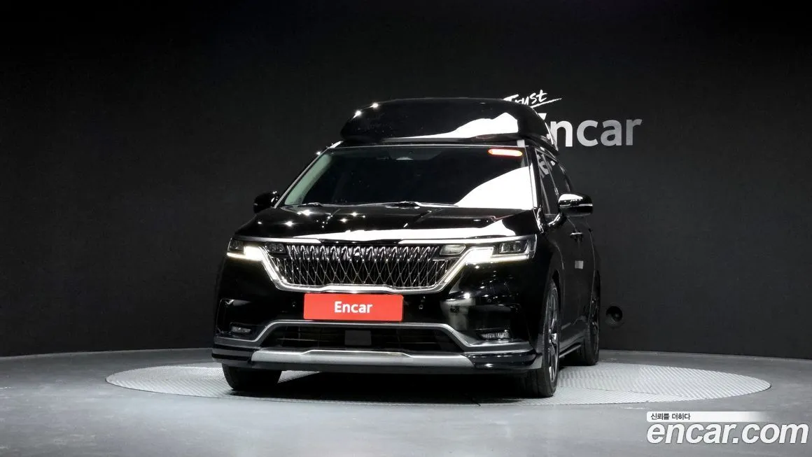 Kia Carnival — фото 10