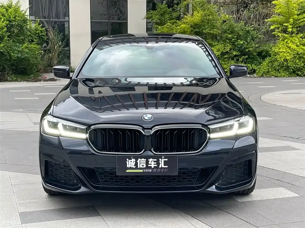 BMW 5 Series — фото 3