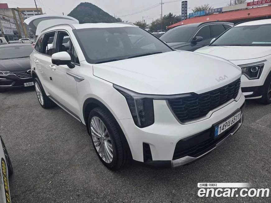 Kia Sorento — фото 10