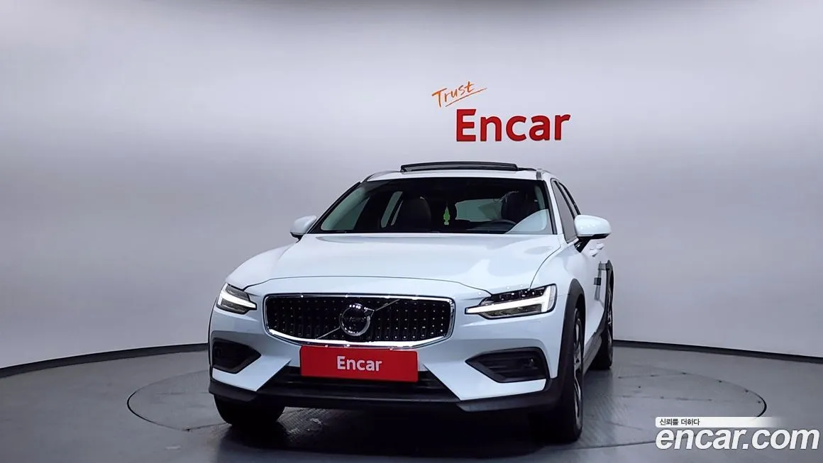 Volvo V60 2021 из KR, фото 3