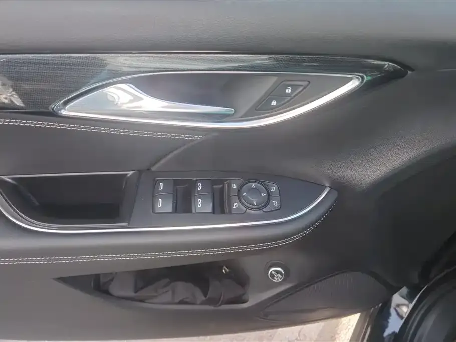 Buick Envision Plus 2023 из CN, фото 2