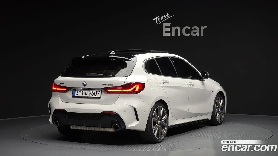 BMW 1-Series 2023 из KR, фото 9