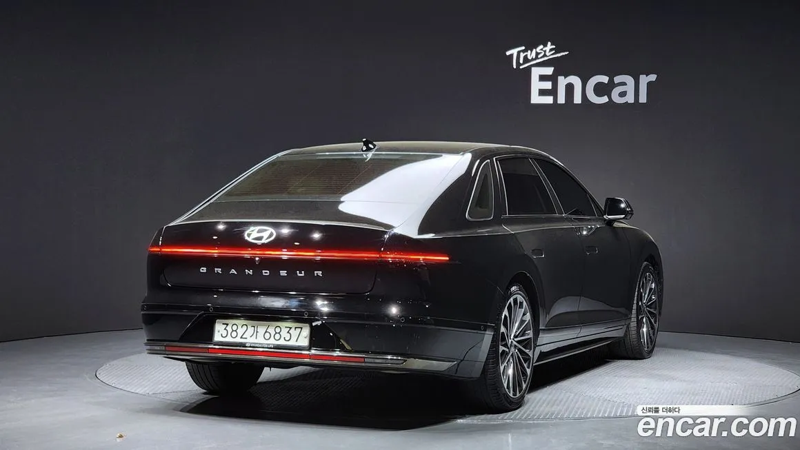 Hyundai Grandeur 2023 из KR, фото 9