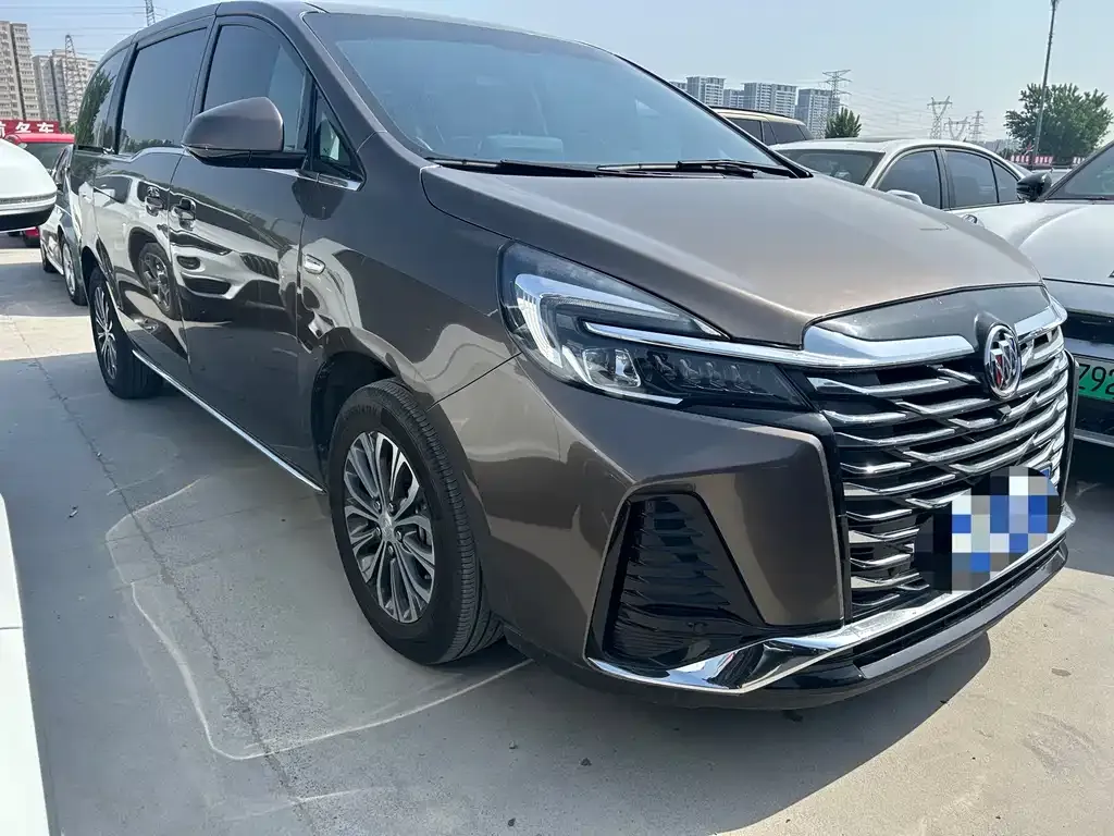 Buick GL8 2023 из CN, фото 2