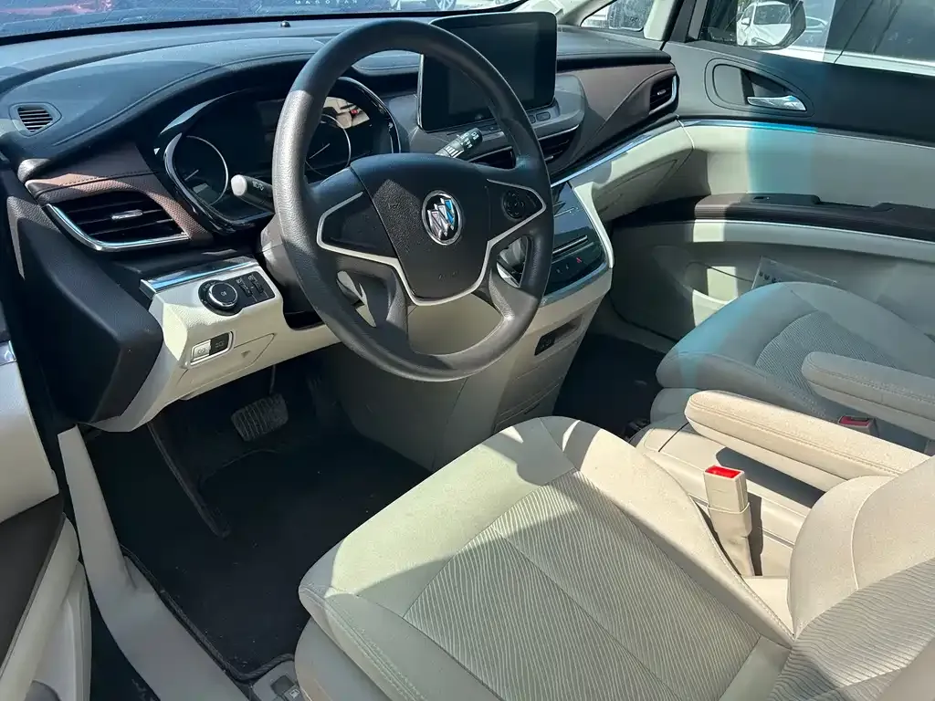 Buick GL8 2023 из CN, фото 8