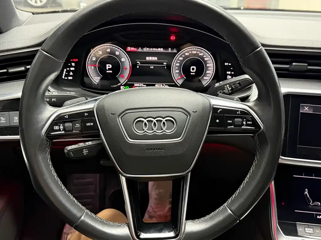 Audi A6L 2022 из CN, фото 10
