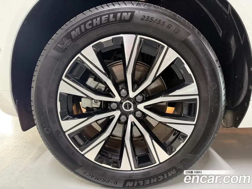 Volvo XC60 2025 из KR, фото 8