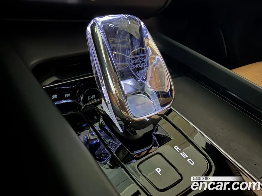 Volvo XC60 2025 из KR, фото 5
