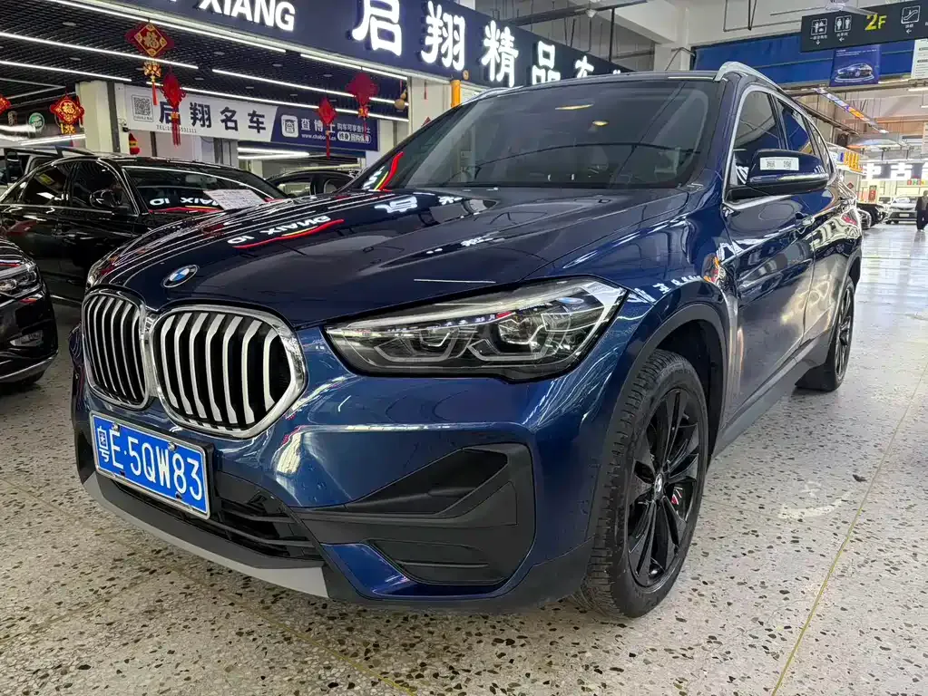 BMW X1 — фото 1