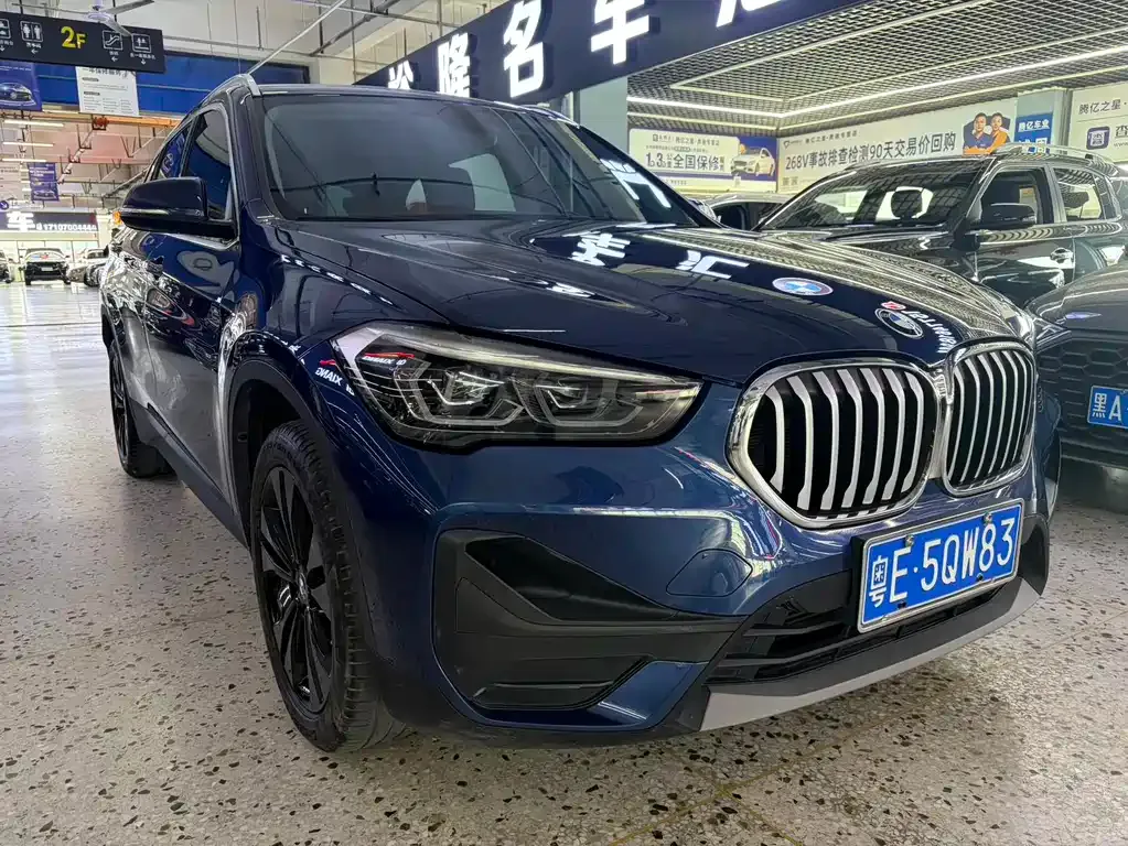BMW X1 — фото 9