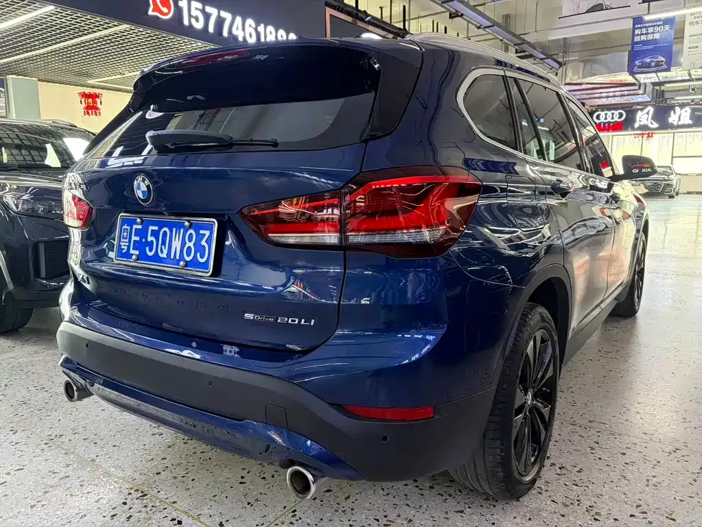 BMW X1 — фото 8