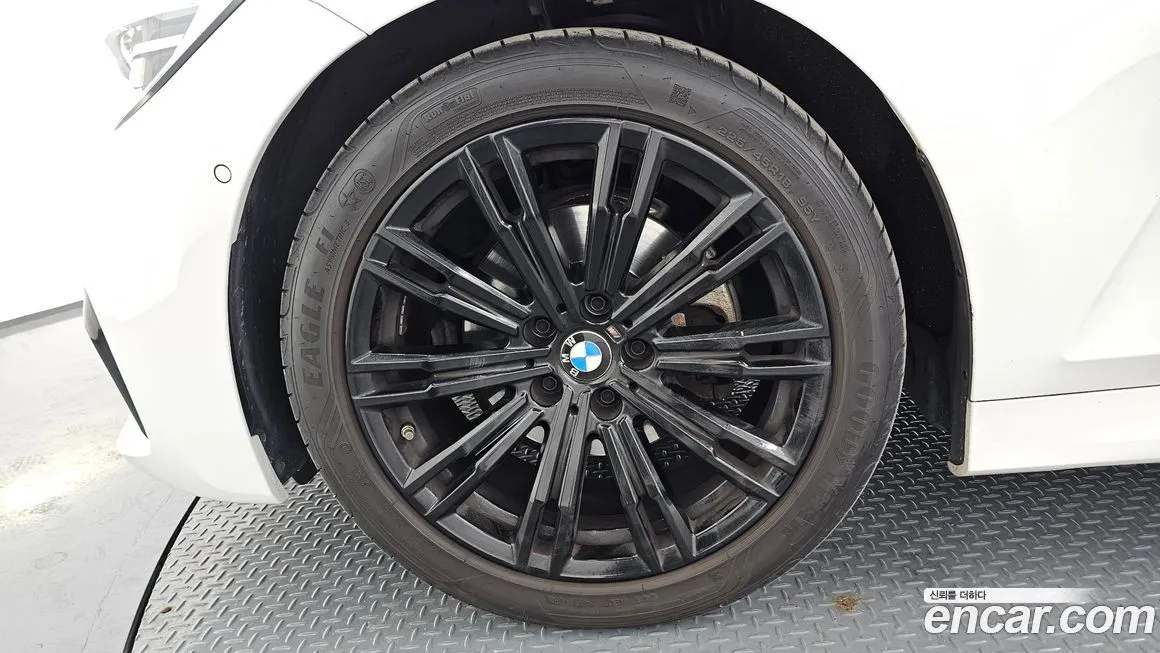 BMW 3-Series — фото 10