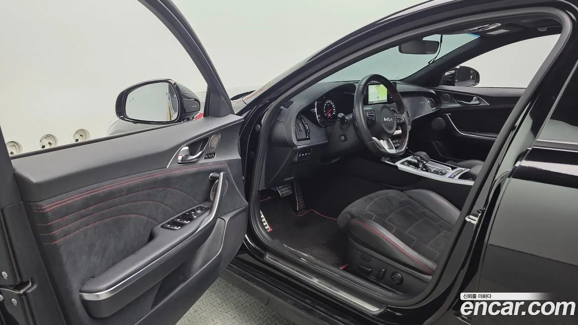 Kia Stinger 2023 из KR, фото 9