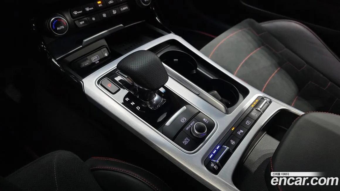 Kia Stinger 2023 из KR, фото 2
