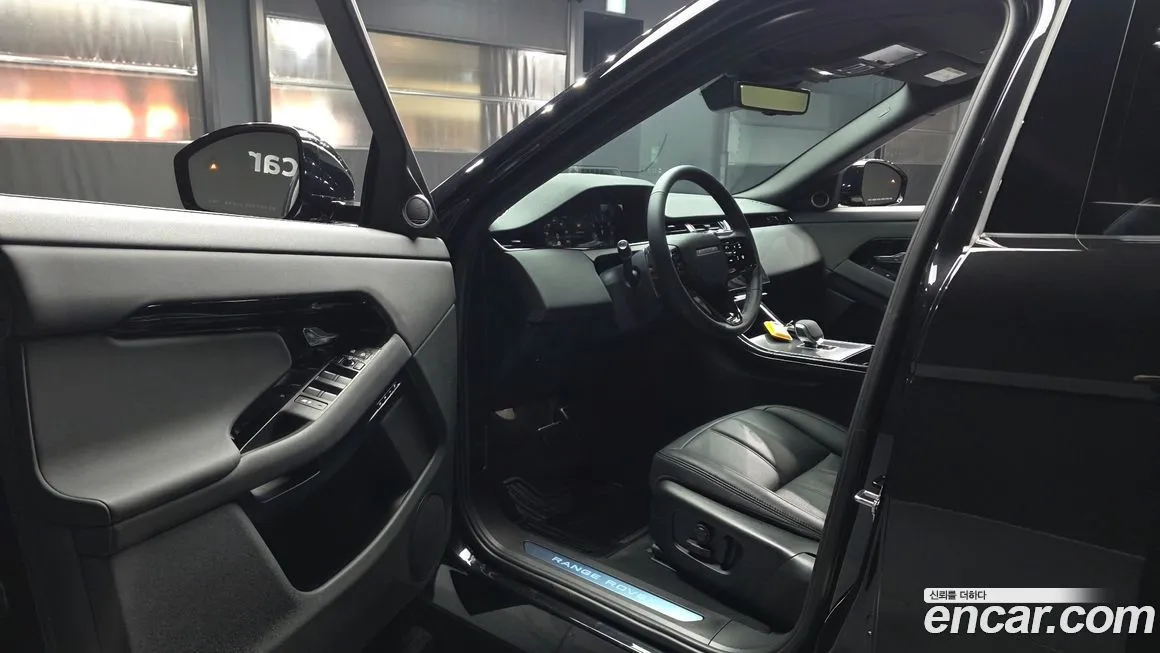 Land Rover Range Rover Evoque — фото 2