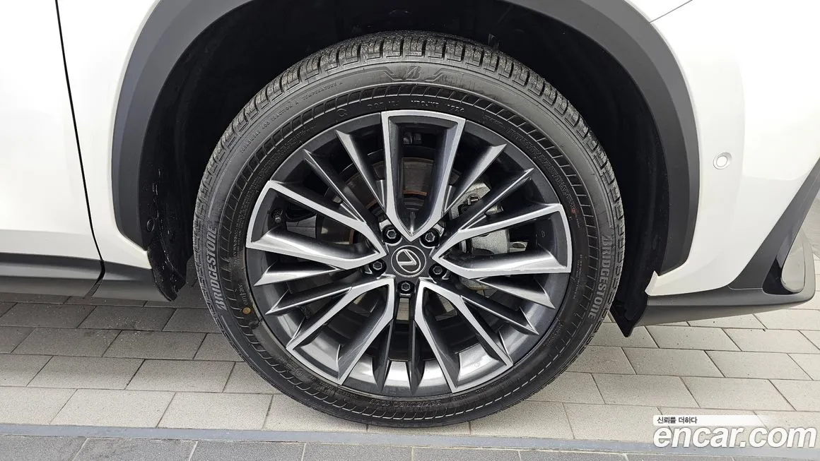 Lexus NX 2025 из KR, фото 5