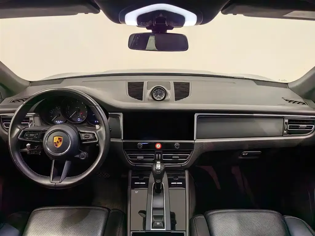 Porsche Macan — фото 6