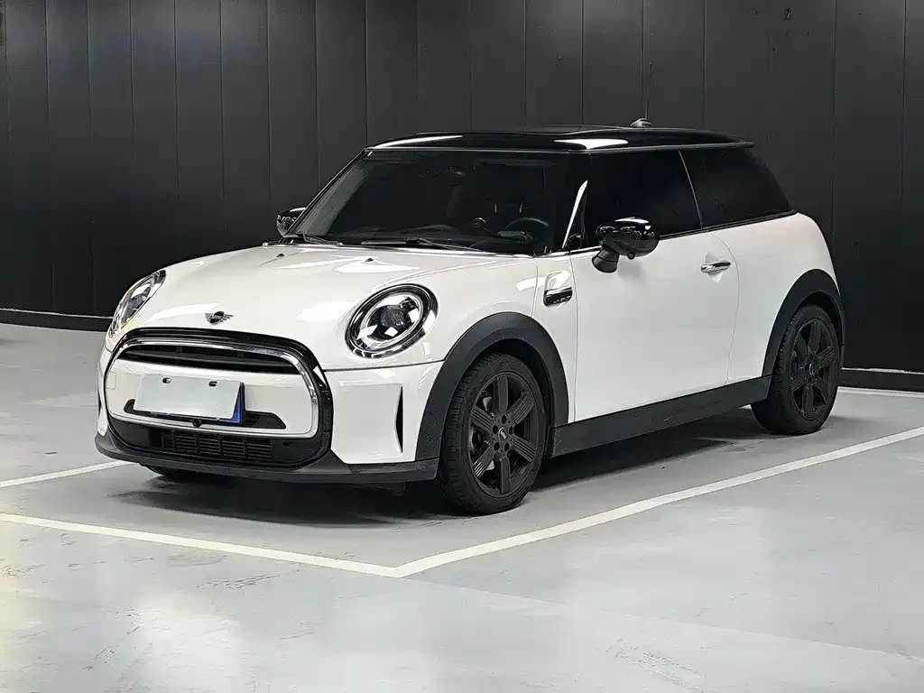 MINI Cooper (3-door) — фото 1