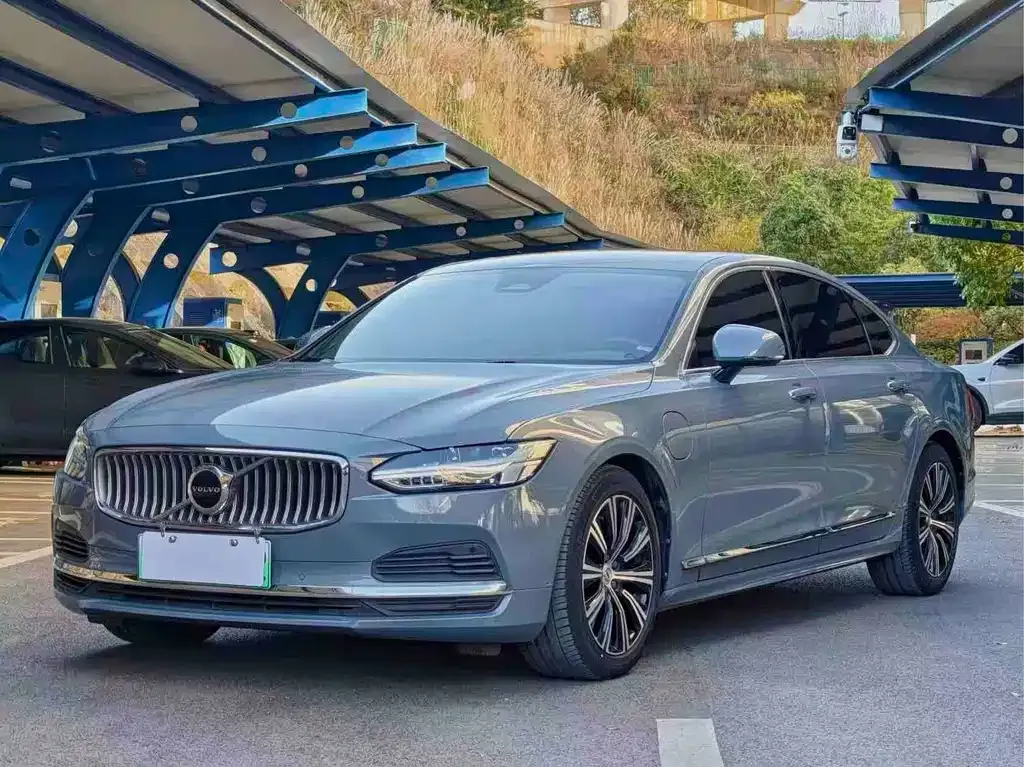 Volvo S90 PHEV