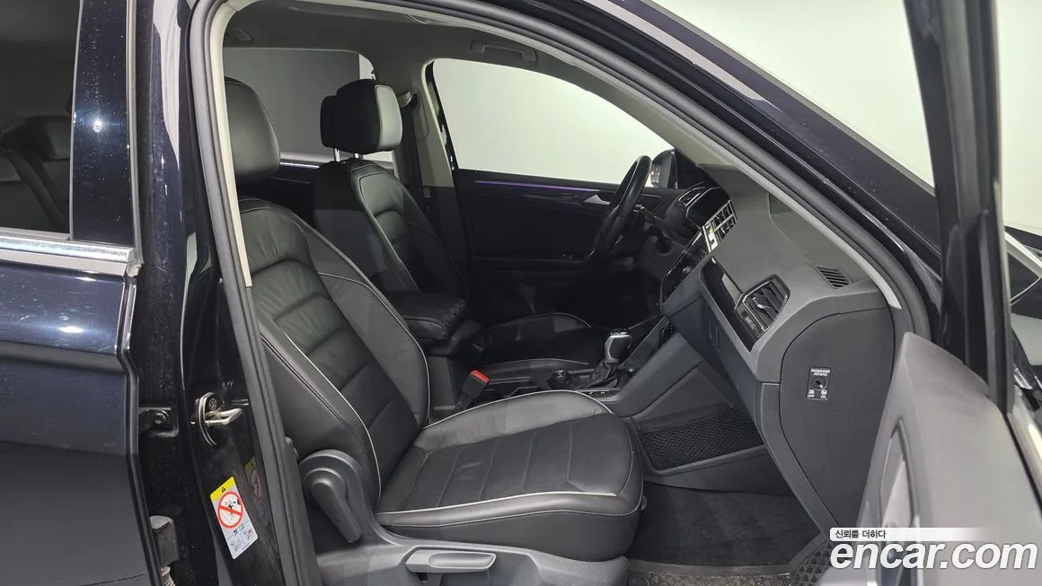 Volkswagen Tiguan 2021 из KR, фото 9