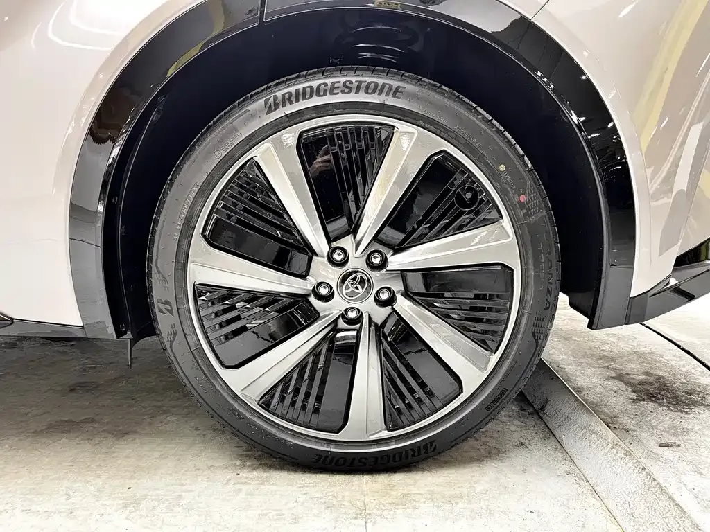 Toyota bZ5 2026 из CN, фото 3
