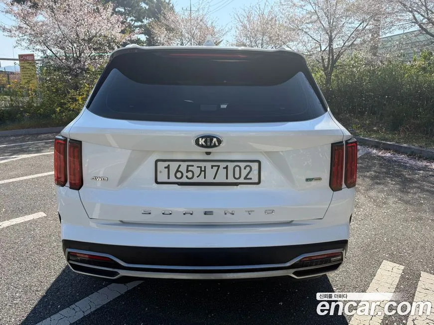 Kia Sorento — фото 9