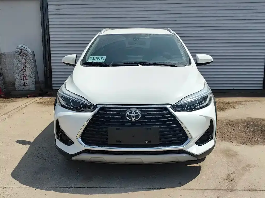 Toyota Yaris L — фото 6