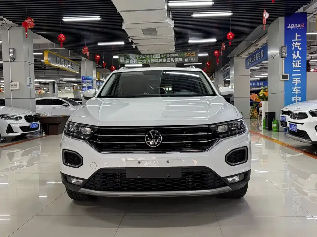 Volkswagen T-Roc — фото 3