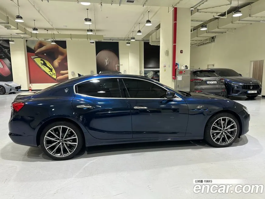 Maserati Ghibli — фото 6