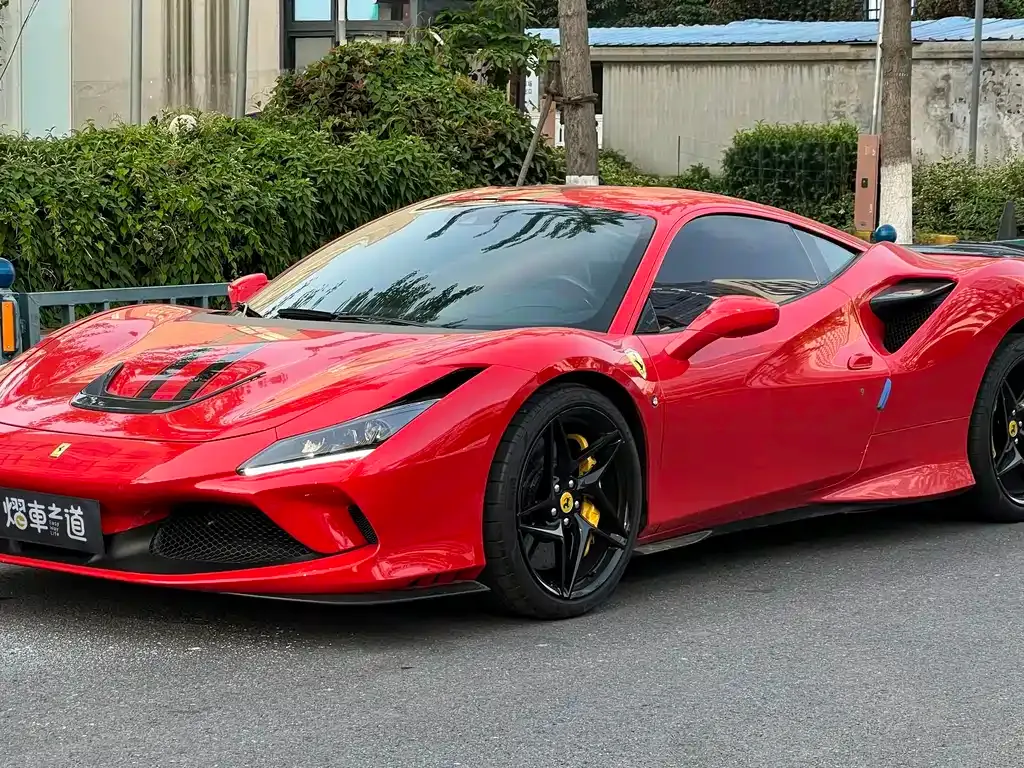 Ferrari F8 — фото 1