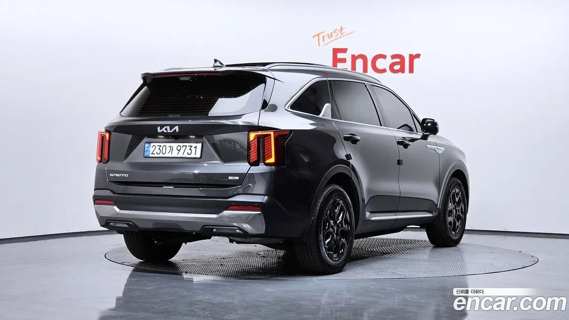 Kia Sorento — фото 7