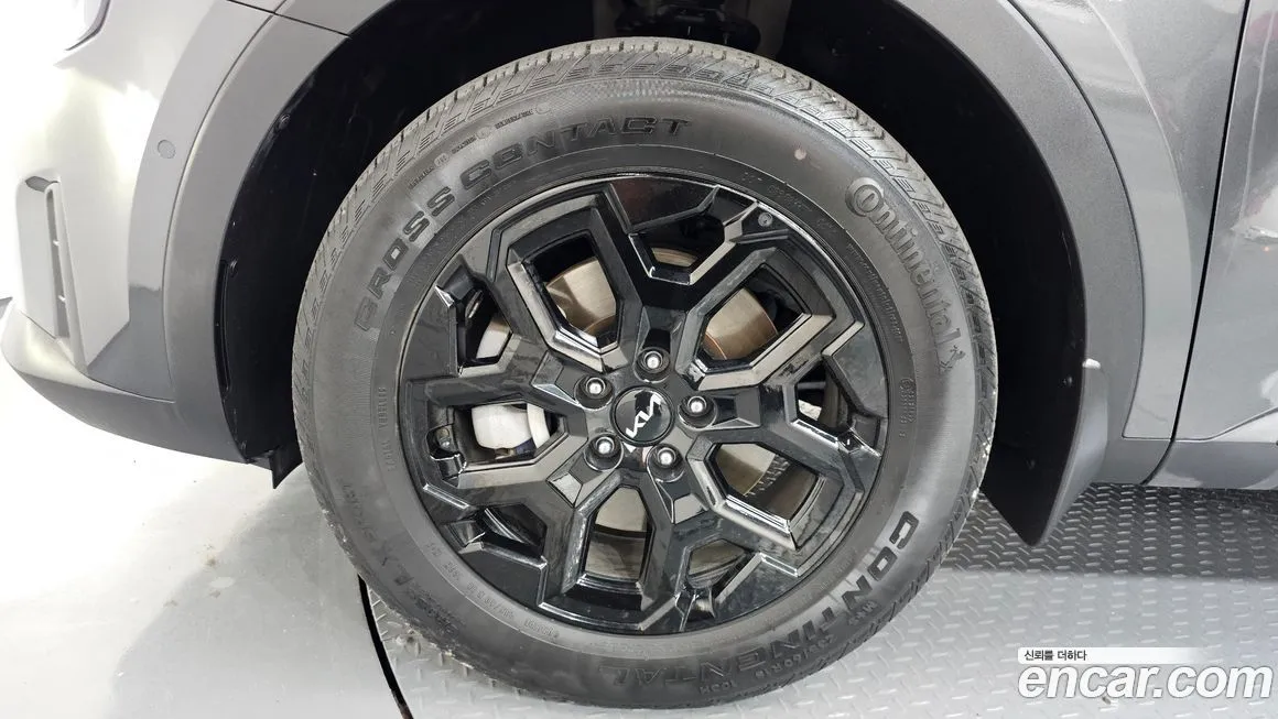 Kia Sorento — фото 6