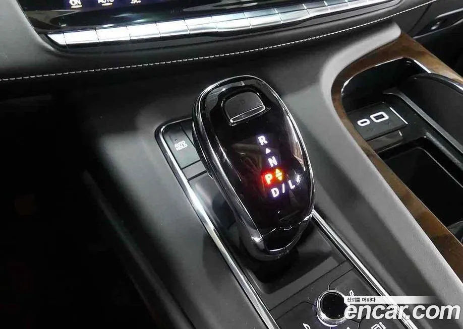 Cadillac Escalade 2024 из KR, фото 3